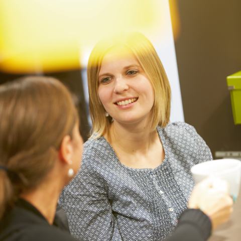 ass-service Beratungssituation zwischen zwei Personen